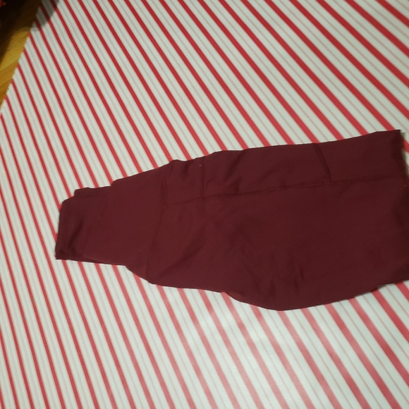 Ethos co ( Instagram brand ) pocket leggings - Picture 2 of 2